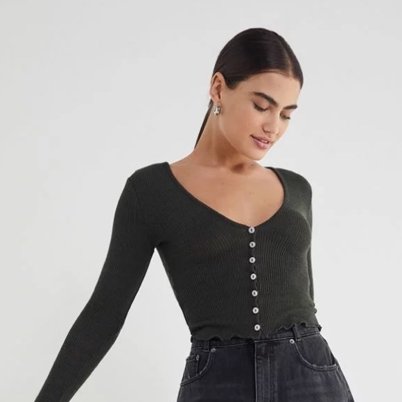 Tops - Urban outfitters Benny button through ribbed long sleeve top
